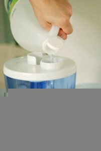 Humidifier maintenance